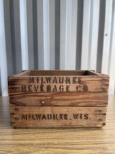 Vintage Milwaukee Brewing Co Milwaukee WI Wooden Crate Rope Handle 17