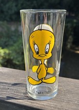 Vintage 1973 Tweety Bird Tall Glass Pepsi Collector Series Warner Bros picture