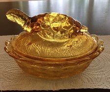 Vintage L.G. WRIGHT Golden Amber Glass Turtle On Nest Candy Dish 5 3/8