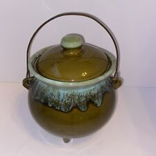 VINTAGE HULL GREEN DRIP FOOTED BEAN POT WITH WIRE HANDLE & LID USA Large picture
