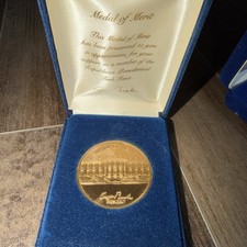 Vintage George Bush Medal of Merit Presidential Token Coin in Case Task Force picture