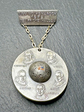 RARE 1972 TSV FRICKENHAUSEN VOLKSMARSCH HIKING CLUB APOLLO ASTRONAUT MEDAL N656 picture