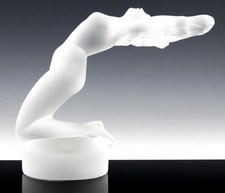 Vintage Lalique France Crystal Figurine Sculpture #11809 CHRYSIS NUDE WOMAN Mint picture