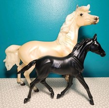 USED Breyer Traditional Model Horse Set #1840 “Cloud's Encore and Tor” RETIRED picture