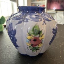 Vintage Portugal Pottery Vase Vestal Alcobaca Hand Painted Floral picture