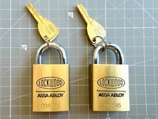 Lockwood 334B45 Padlock - Two original Keys - 334B45/119/KD picture