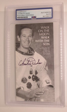Charles Duke moonwalker Apollo 16 signed autographed PSA DNA authentic pamphlet picture