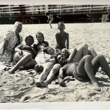 VINTAGE PHOTO Playful Young Friends In Swimsuits Beach 1940S Original barefoot picture