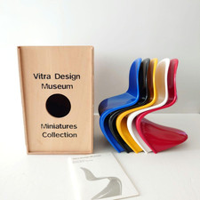 Vitra Design Museum Panton Chair Miniature Set of 5 Verner Panton 1:6 Wood Box picture