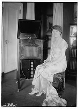 Photo:May Esther Peterson Thompson with Aeolian-Vocalion Phonograph picture