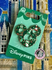 2026 Disney Parks Mickey Mouse Holiday Christmas Wreath OE Pin picture