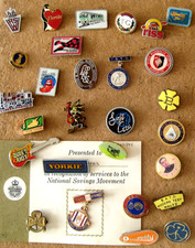 COLLECTION MIXTURE VINTAGE METAL ENAMEL & ACRYLIC JOB LOT PIN BADGES ALL SORTS picture