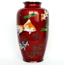 Vtg Japanese Cloisonne Akasuke Pigeon Blood Vase Pond Scene w/Koi Goldfish 7.25