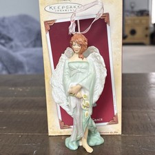 Hallmark 5.5 Green Multi 2005 Angel Holding Lilies Porcelain Angel type picture