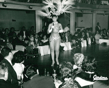 CUBA CUBAN TROPICANA NIGHT CLUB SANDRA TAYLOR CHEESECAKE 1957 ORIG PHOTO MA1 picture