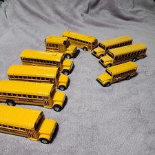 YELLOW SCHOOL BUS DIE CAST METAL COLLECTIBLE Used Toys picture