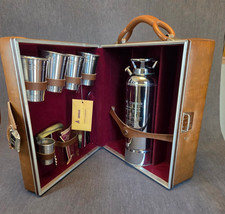 Vintage Portable Pub by Londonaire Limited Chicago picture