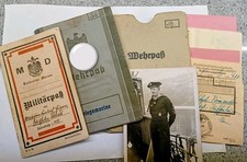 Original German WW1 Militärpass And WW2 Wehrpass Military Kriegsmarine Passport picture