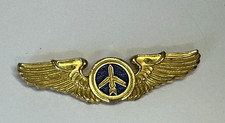 VTG. 1970's CUBANA DE AVIACION GOLD-TONE & BLUE ENAMEL CREW WINGS BADGE (3