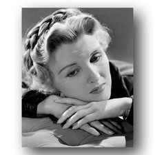 Dorris Bowdon Photo 8x10 The Moon Is Down Molly Morden Publicity Shot 1943 picture