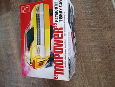Skill 2 Model Kit Plymouth Funny Car Mopower 1/25 picture