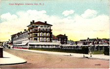 Postcard-New Jersey Atlantic City-Hotel Brighton street view pedestrians walking picture