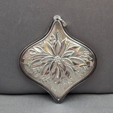 Towle Sterling Silver Poinsettia Ornament Pendant 1985 Christmas Medallion picture