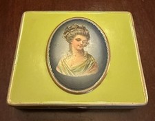 Vintage 24k Gold Electro Plated Lime Green Enamel Cameo Bliss Powder Compact picture