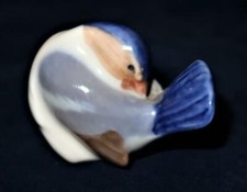 Bing & Grondahl Porcelain Bird Figurine 1041 FINCH Denmark, 2 1/8