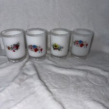 4 Vtg Plastic Frosted Floral Pedestal  5