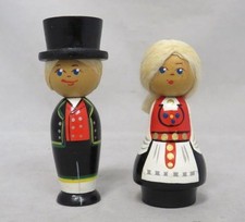 Vintage Mini Norway Scandinavian BOY GIRL Wooden FIGURINES Folk Art Painted RARE picture