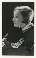 Elisabeth Bergner - Signed Vintage Picture Postcard picture