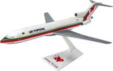Flight Miniatures Tap Air Portugal Boeing 727-200 Desk Top 1/200 Model Airplane picture
