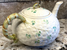VTG NEW Belleek Shamrock Basketweave Teapot 7th Mark 1980-1993 - First Gold Mark picture