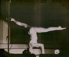 LG822 1967 Original Photo MISS MINNESOTA Charlotte Sims Flexible Gymnast Splits picture