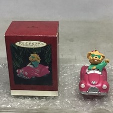 Vintage 1994 Hallmark Keepsake Ornament Simply Incredible Sister Handcrafted picture
