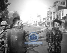 SAIGON EXECUTION BY SOUTH VIETNAM GENERAL PULITZER PRIZE WINING 8X10 PHOTO picture