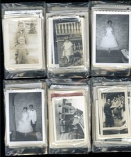 Lot of 100 RANDOM VINTAGE OLD PHOTO SNAPSHOTS All Original B & W, Sepia & Color picture