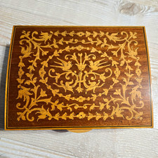 Vintage Thorens Inlaid Wooden Music Jewelry Box Sorrento Italy Torna a Surriento picture
