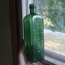 PRETTY GREEN 1859 WISHART'S PINE TREE TAR CORDIAL EMB PINE TREE 9 1/2