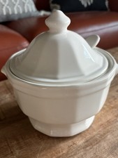 Rare Small Pfaltzgraff Heritage White 4 Cup Soup Tureen w/ Lid & Ladle 7
