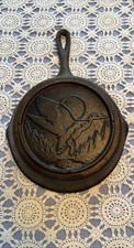1990's Lodge Cast Iron 3-Notch Wildlife Series Mallard, 8” Skillet. picture