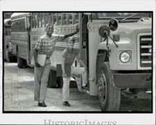 1986 Press Photo Students Carl Hicks and Donald Gates, headed to new schools, FL picture