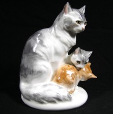 Vintage MCM Boehm Mother Cat with Kittens Early Hand Painted Porcelain #4234 picture