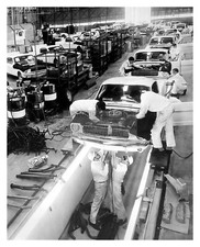 FORD SHELBY MUSTANG CAR FACTORY ASSEMBLY LINE WORKERS 8X10 PHOTO picture