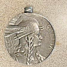 FRENCH GALLIA WW1 MEDAL PENDANT REPRO 36MM MEDAL PENDANT picture