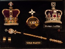 Vintage 1984 Crowns & Regalia Miniature Coronation Set CS1, 7 Piece 1:12 scale picture