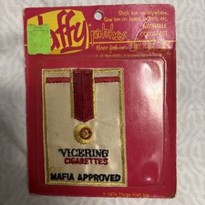1974   DAFFY PATCHES   UNOPENED PACK    VICERING   EM picture