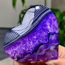 95G Natural purple-black Stripe agate Heart-shaped Crystal mineral picture