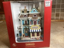 Lemax La Petite Pet Shop - Lit Building In Original Box W/ Light Cord-8” T picture